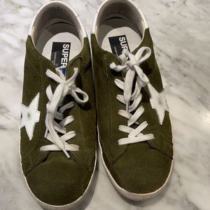 Olive golden goose sneakers, wore 1x. Perfect.